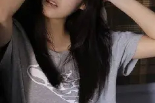 谢贤为曾江洗脚谢贤掌掴曾江事件疑为炒作