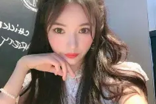 烤牌姑娘彻底翻车？从爆火网络到人设崩塌还不到1个月